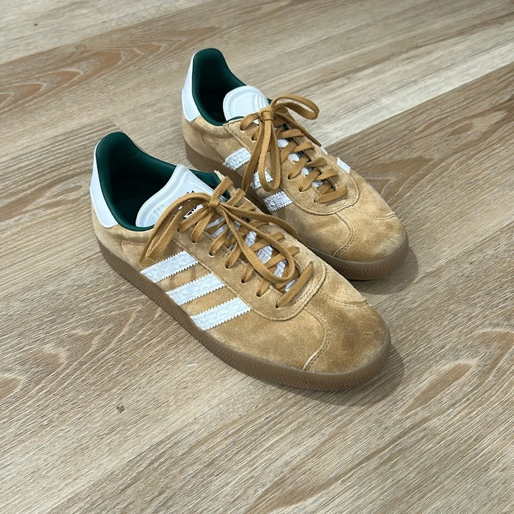 Adidas Gazelle suede - men’s 6 - Picture 1 of 5